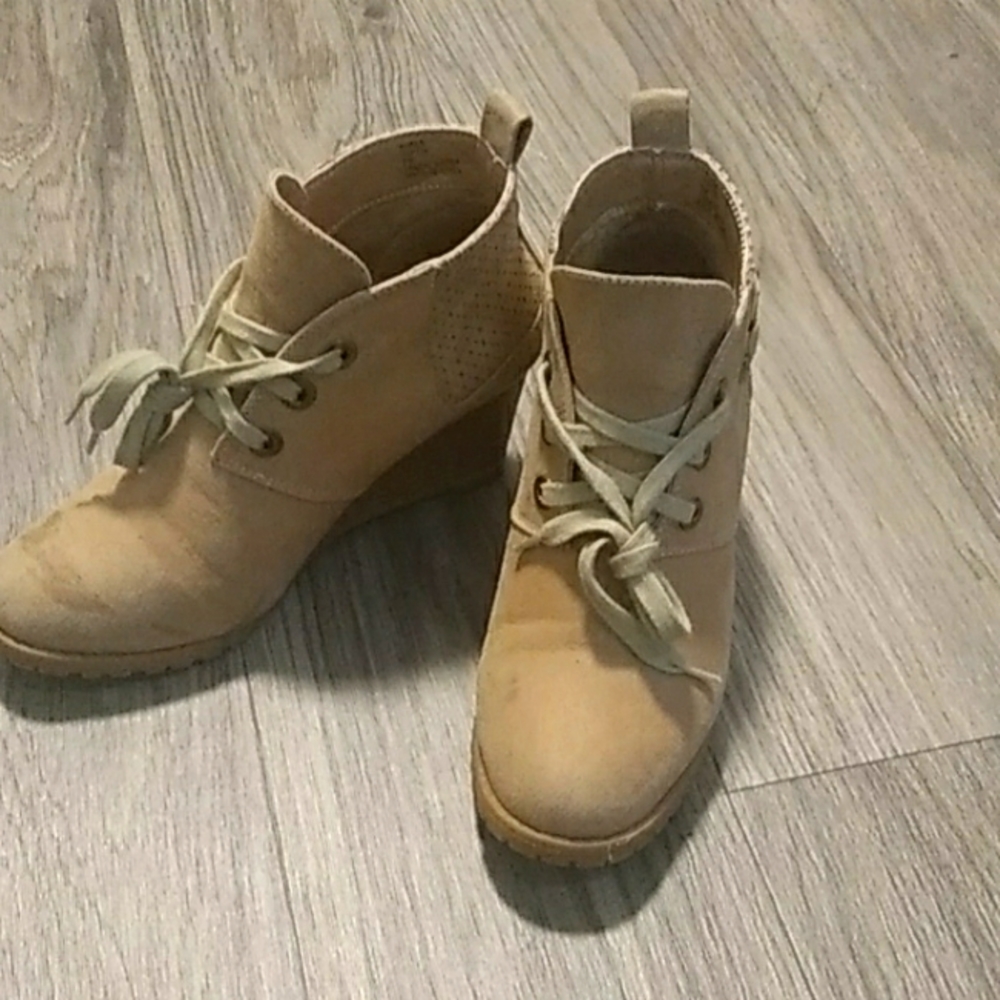 Women's Shoes